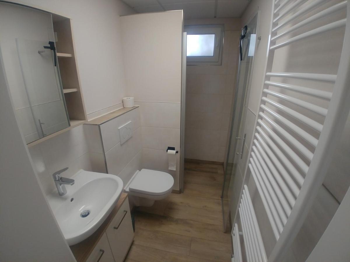 Monteur- Und Ferienwohnung Gemmer 52Qm Herold ภายนอก รูปภาพ